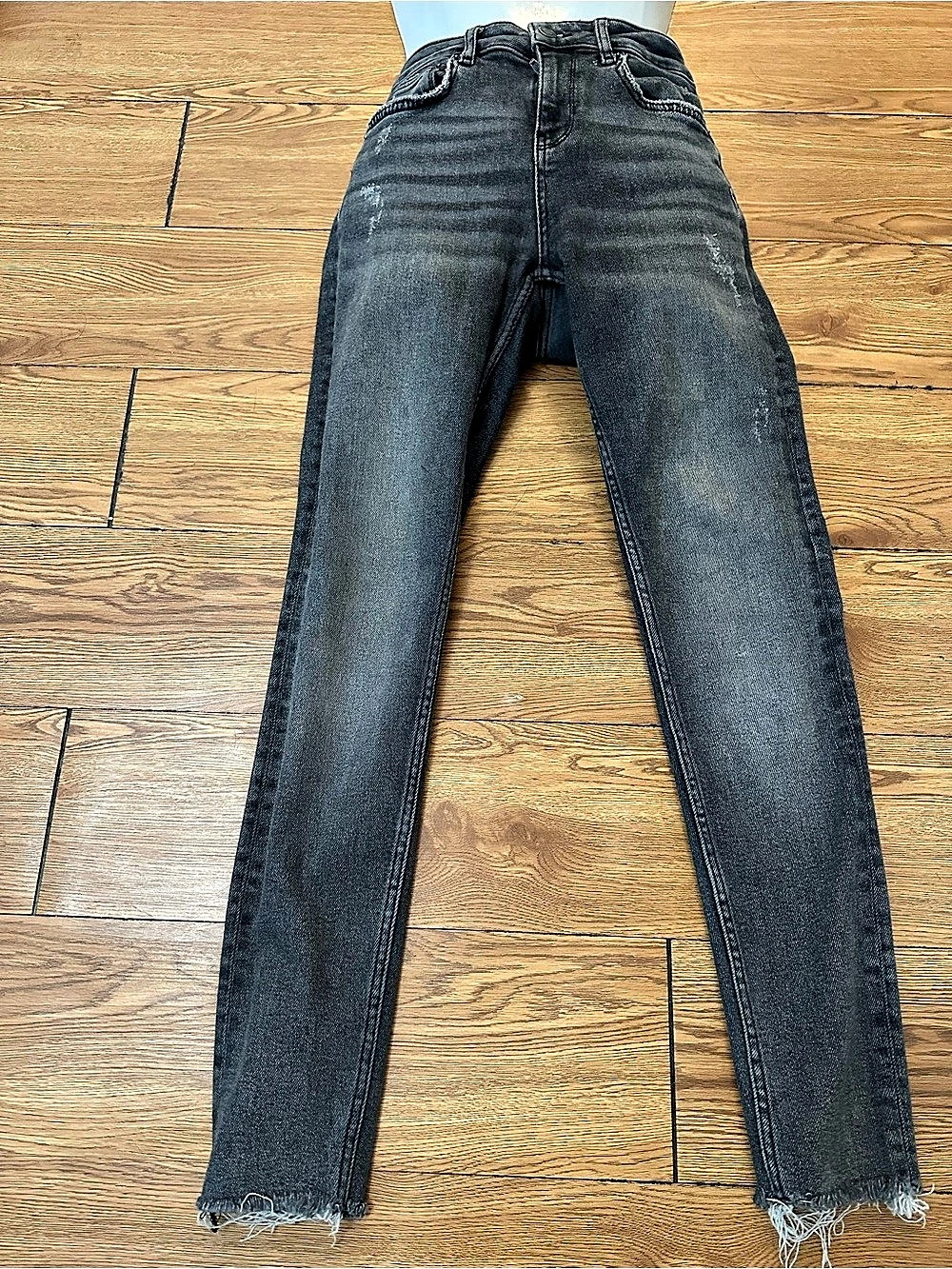 Zara Women's Skinny Jeans in Black & Gray Waist US 4 - Picture 12 of 13